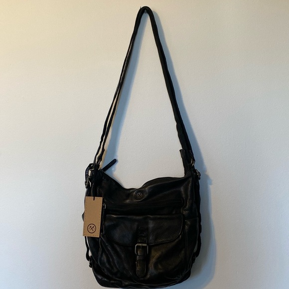 Hide and Stitches Black Leather Purse/Crossbody Bag - Picture 10 of 10